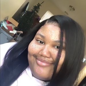 Meet your Posher, Ambria